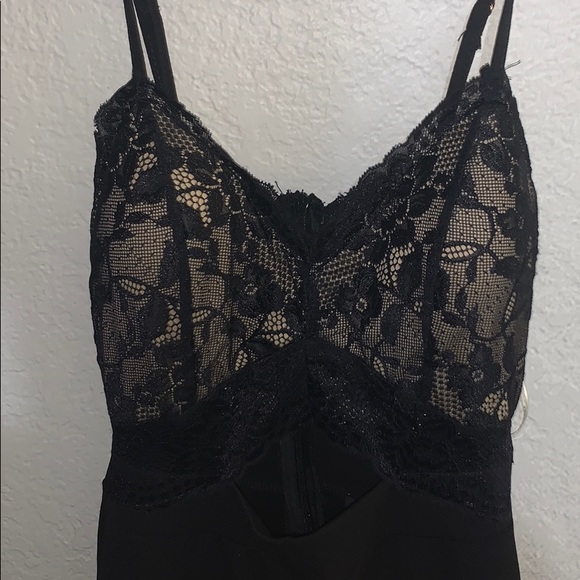 JUMPSUIT! Small never worn! - Picture 2 of 5